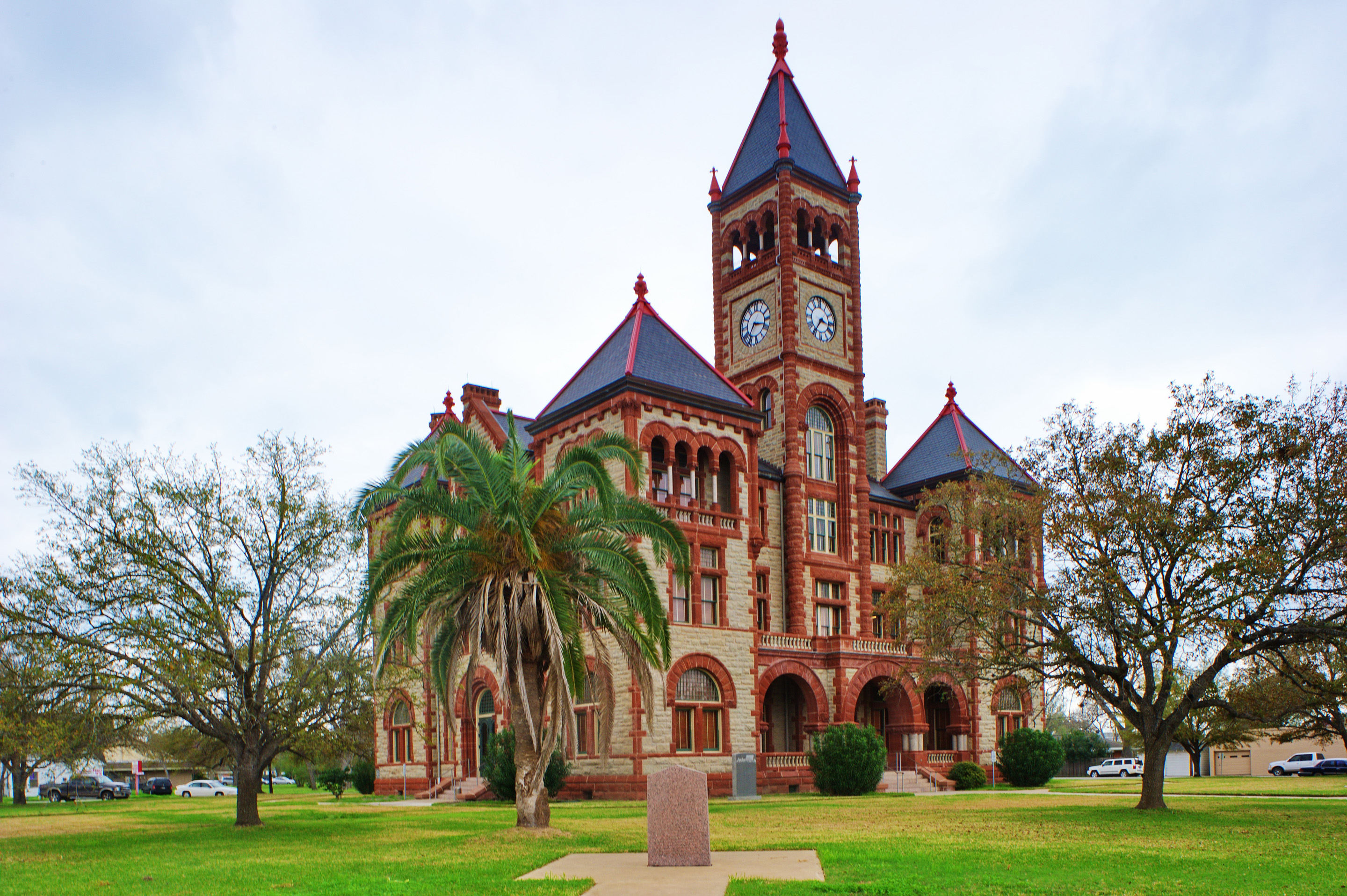 Dewitt County Courthouse