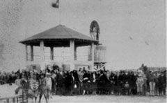 1928 Bandstand