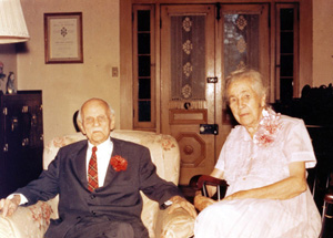 William and Josephine Glasgow inside the Magoffin Home in 1965.
