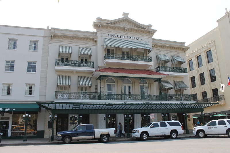 Menger Hotel facade